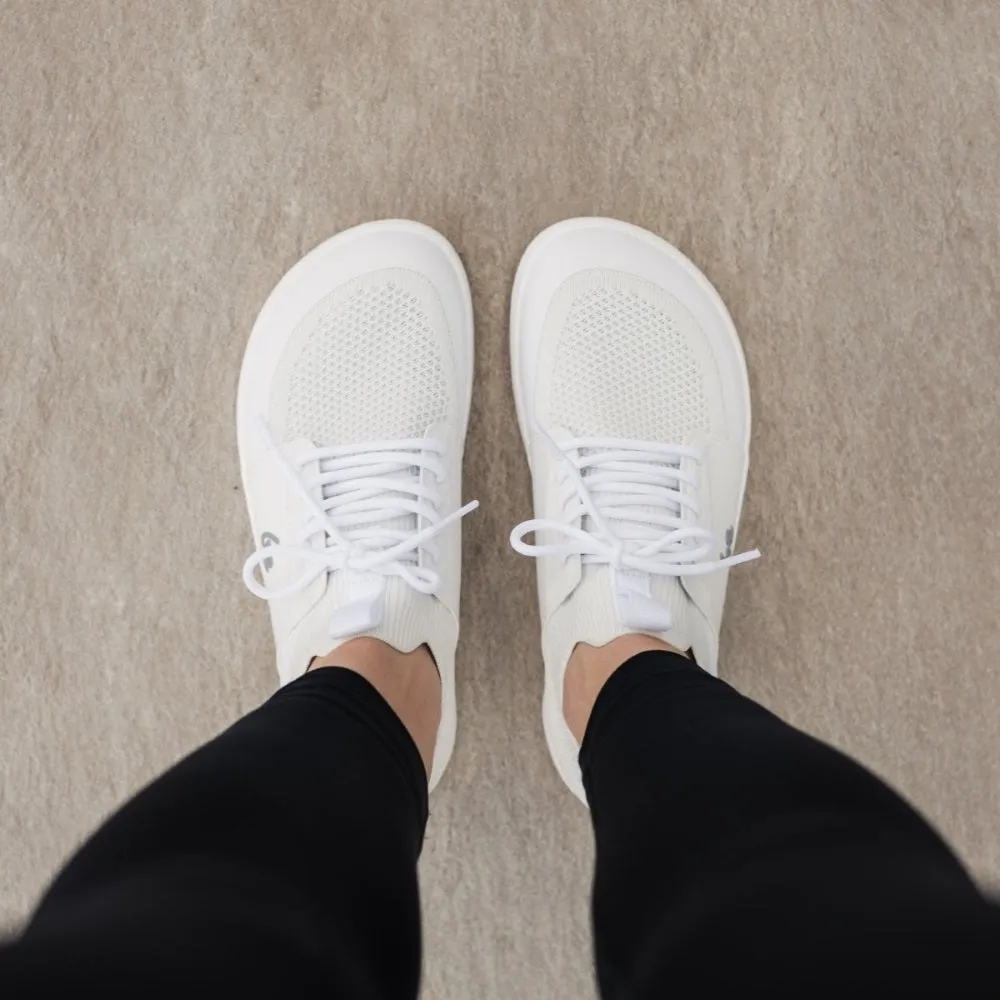 Be Lenka Swift Active Knit Sneaker - All White 39 - Like New