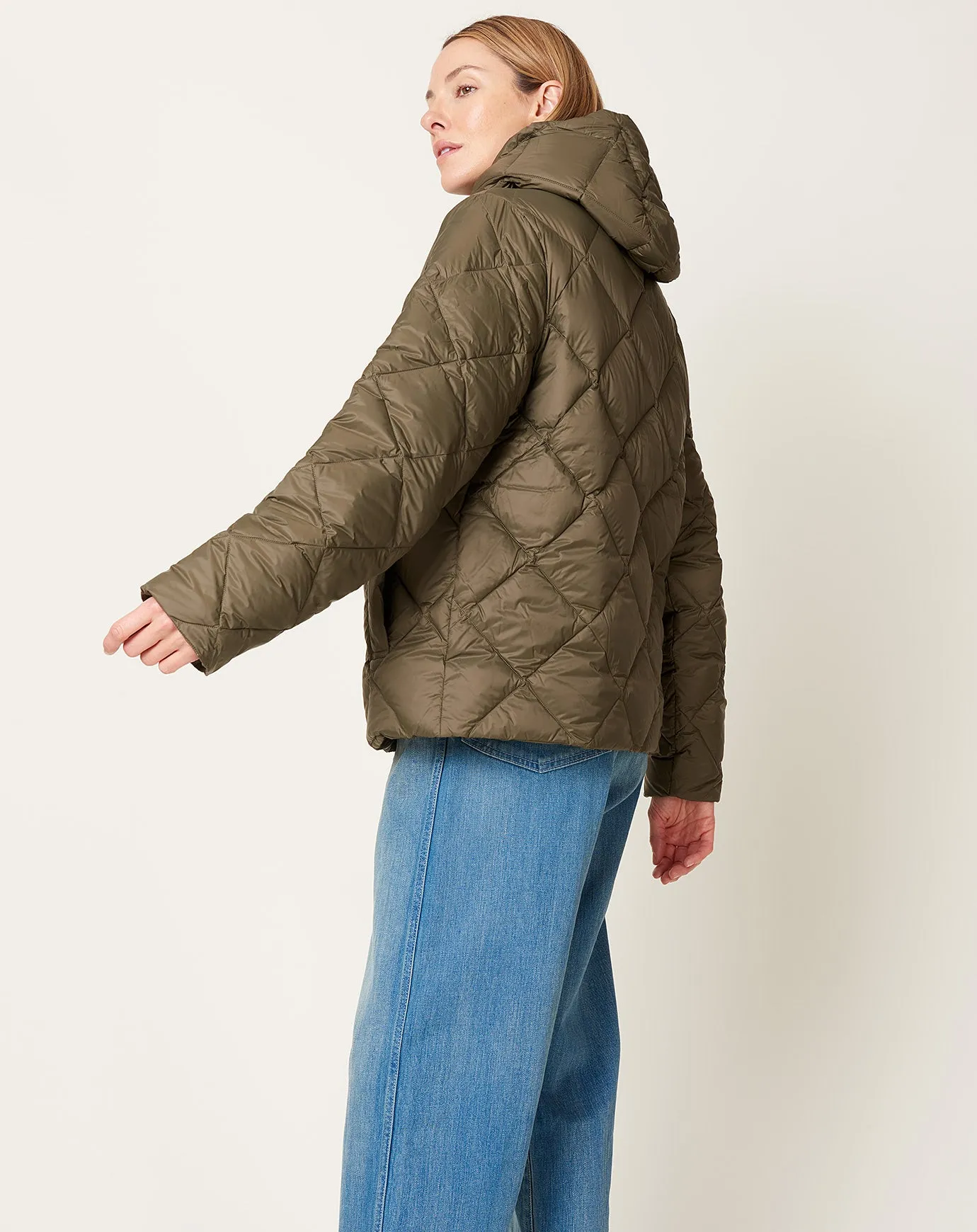 Hood Down Jacket in Olive