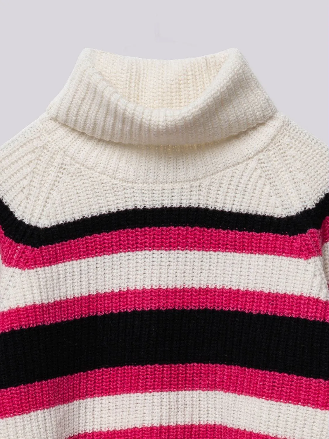 STRIPED CROPPED SWEATER