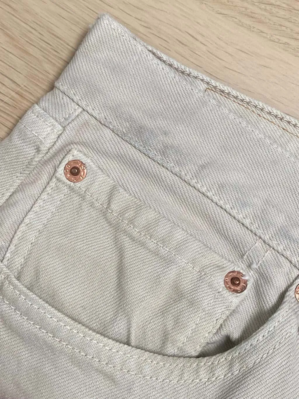 Vintage Levis 501 jeans 31 x 31 beige USA made 90s