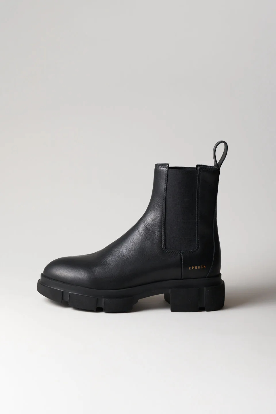 Vitello Black Low Chelsea Boots