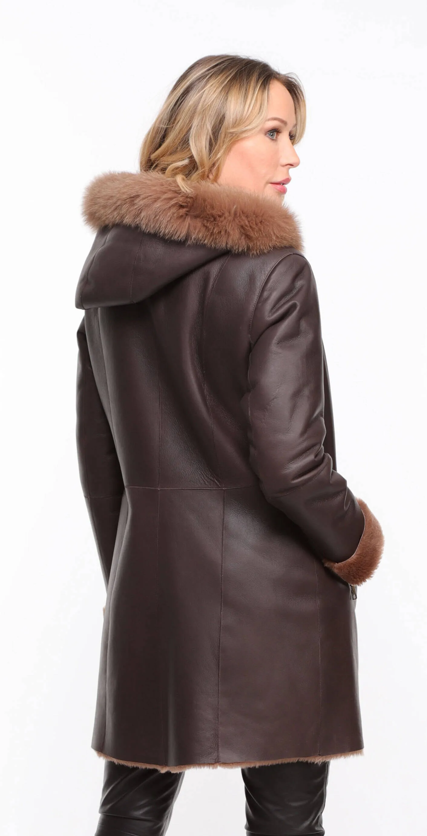 Women's chocolate hooded sheepskin coat \aurelia\